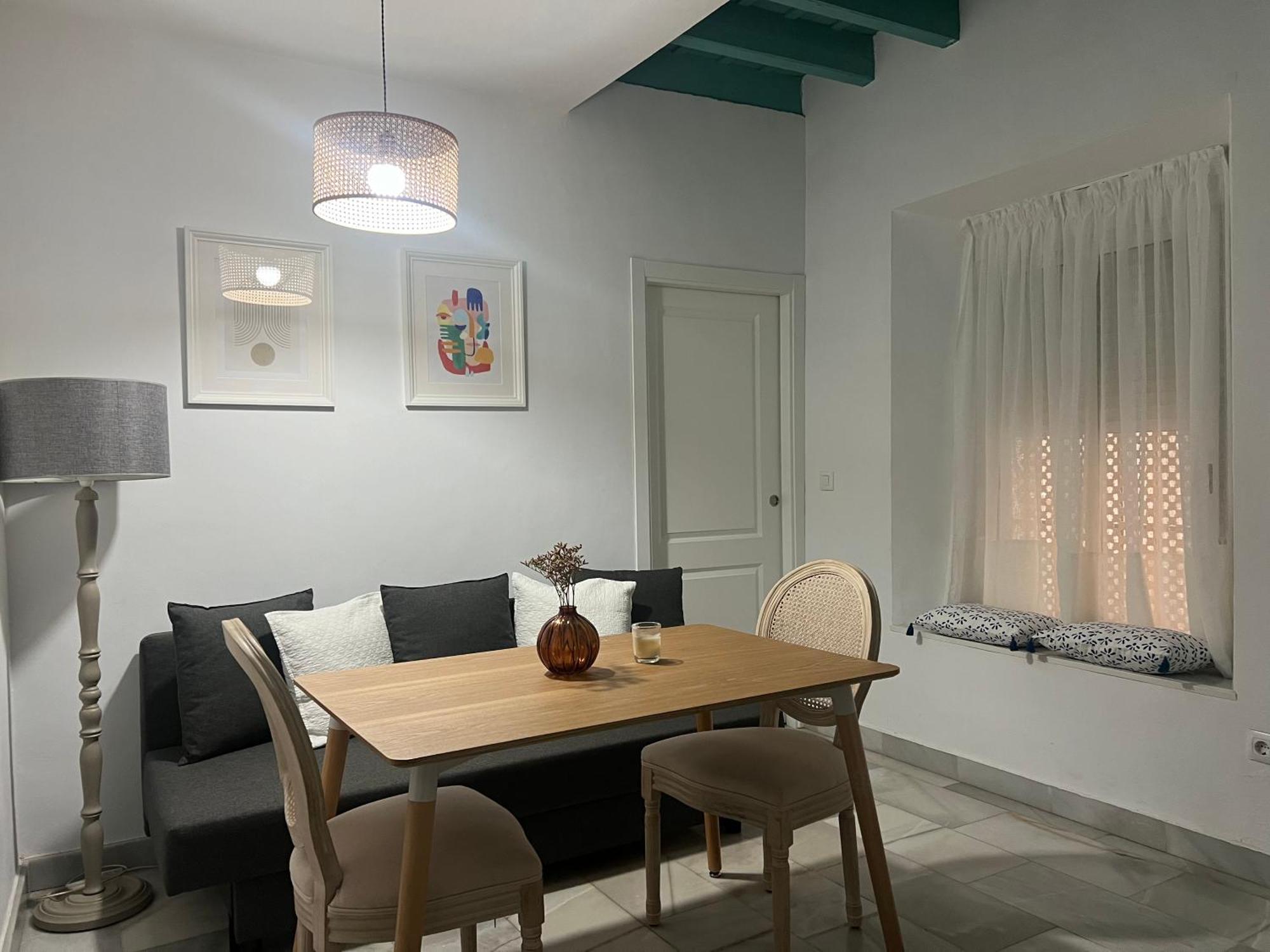 Apartamento En Casco Antiguo - Plaza De La Gavidia Seville Ngoại thất bức ảnh