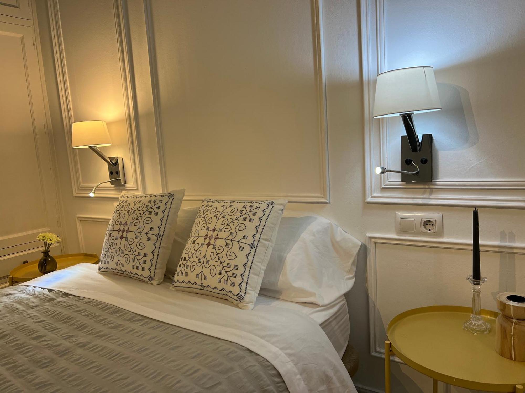 Apartamento En Casco Antiguo - Plaza De La Gavidia Seville Ngoại thất bức ảnh