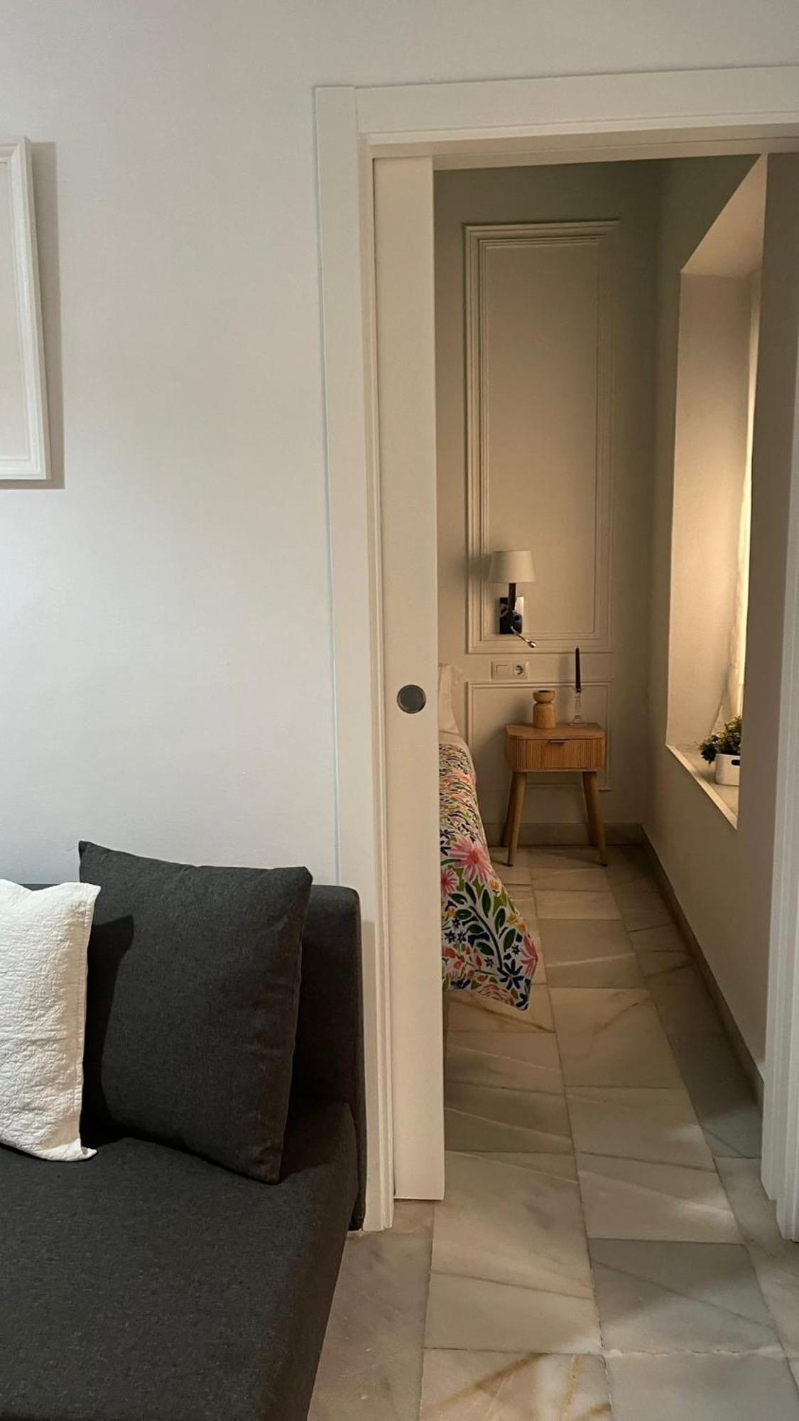 Apartamento En Casco Antiguo - Plaza De La Gavidia Seville Ngoại thất bức ảnh