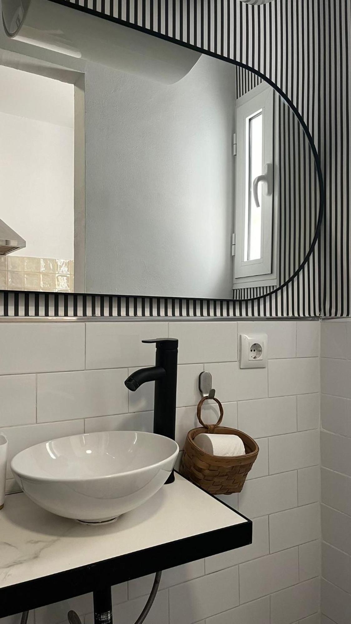 Apartamento En Casco Antiguo - Plaza De La Gavidia Seville Ngoại thất bức ảnh